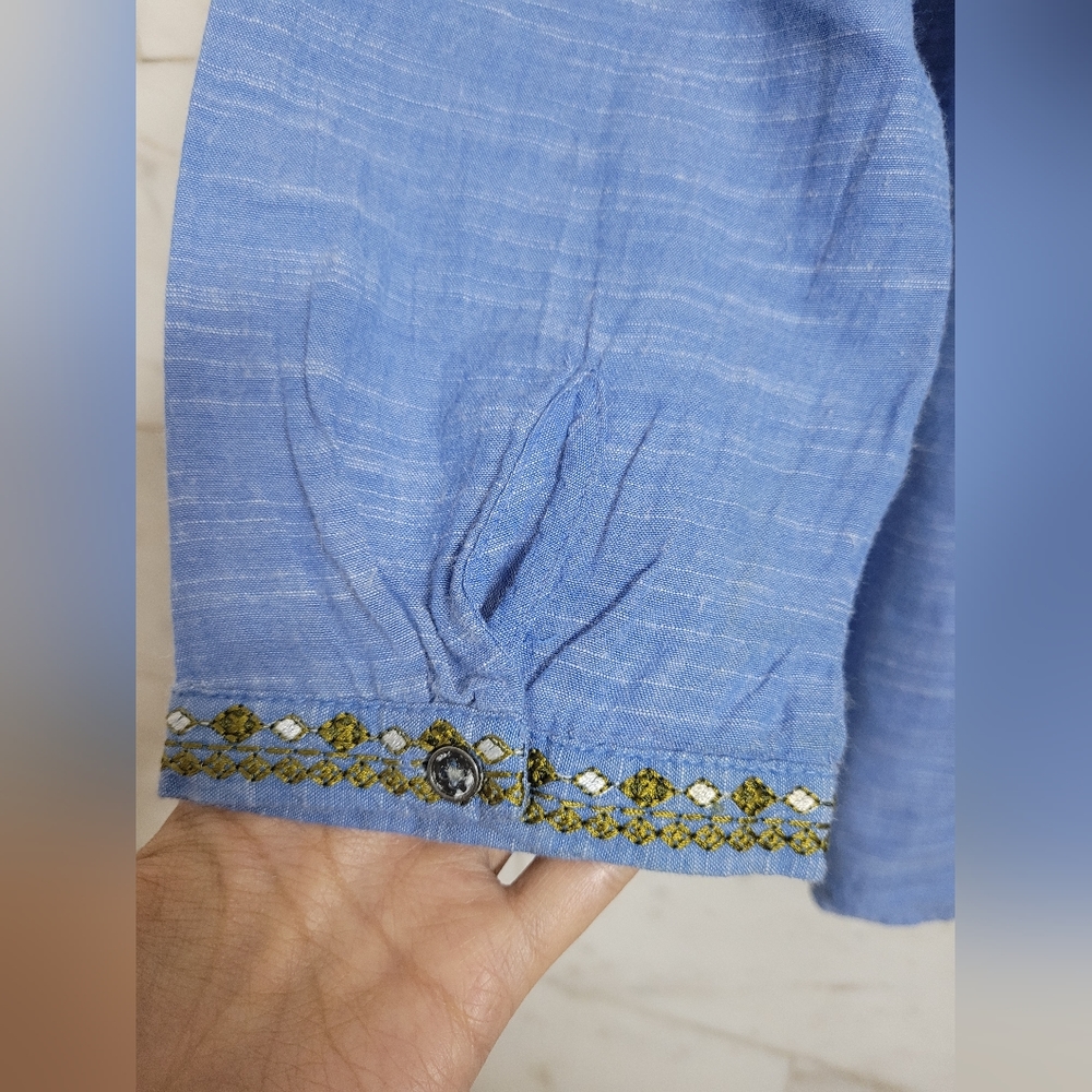 Embroidered Top - Picture 11 of 12